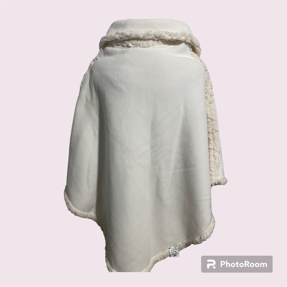 Pull Over Poncho - image 2